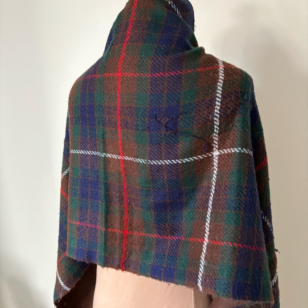 Christian Dior Vintage Acrylic Knit Brown Blue Plaid Fringe Trim Scarf One Size - Picture 11 of 12